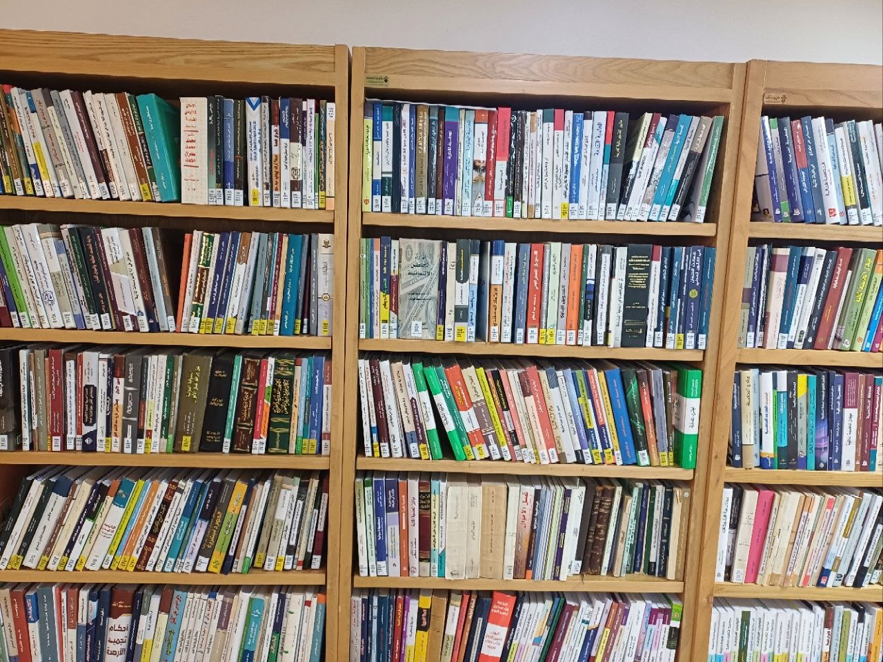 مكتبة العلمين تواكب انطلاق قسم المحاسبة